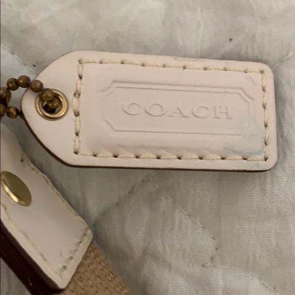 Coach Crossbody Classic Signature bag - Picture 6 of 15